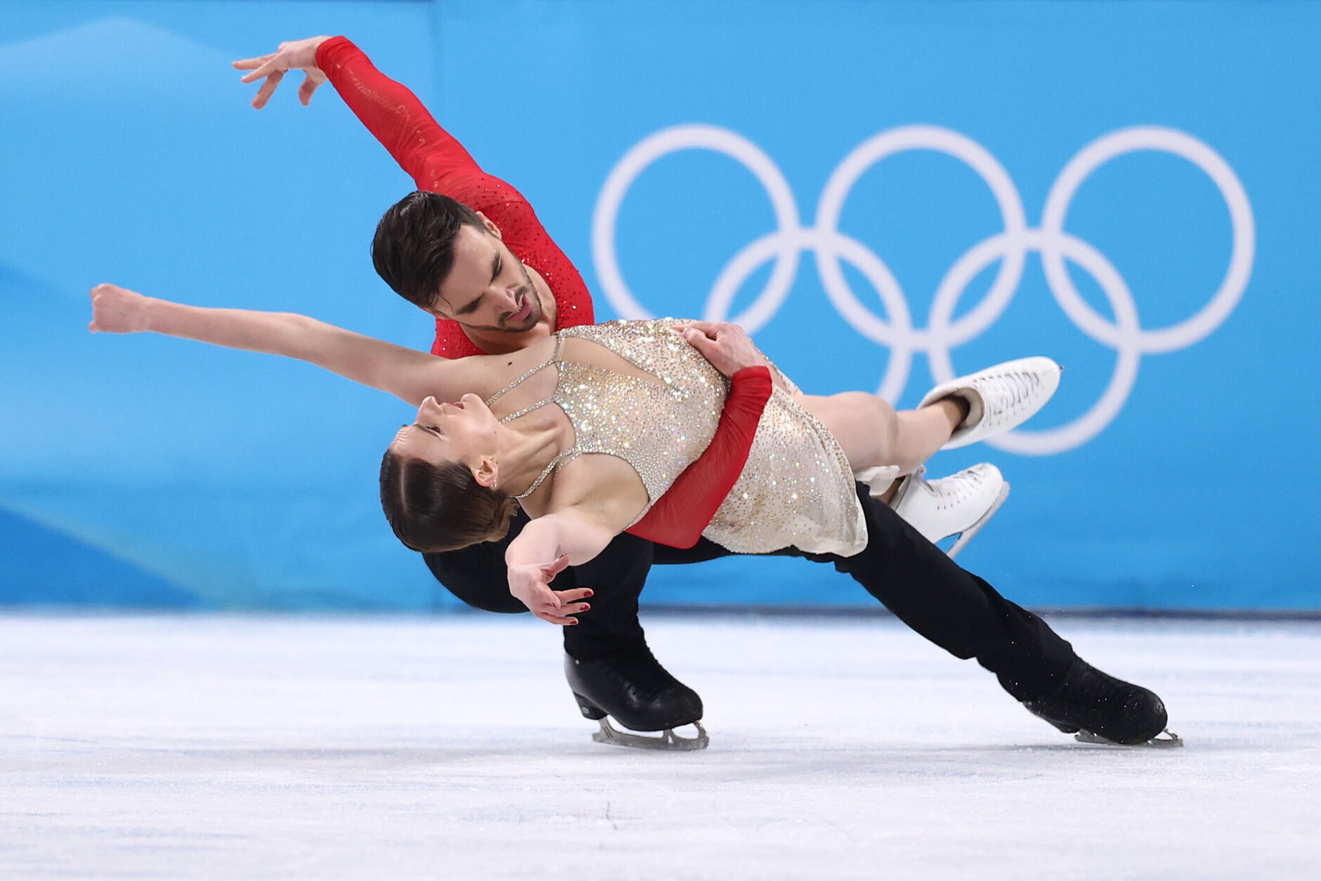 BEIJING, CHINA - FEBRUARY 14: Gabriella Papadakis and Guillaume Cizeron of Team France skate during the Ice Dance Free Dance on day ten of the Beijing 2022 Winter Olympic Games at Capital Indoor Stadium on February 14, 2022 in Beijing, China. (Photo by Dean Mouhtaropoulos/Getty Images)