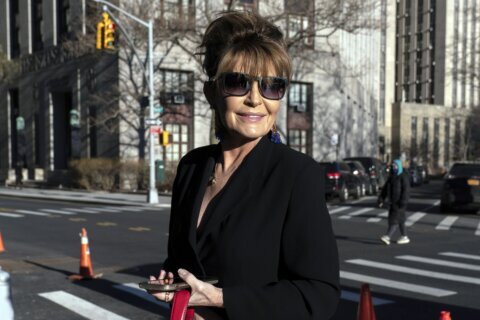 Palin joins 50 others in running for Alaska US House seat