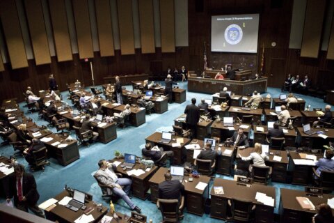 Arizona lawmakers vote to restrict trans athletes, surgeries