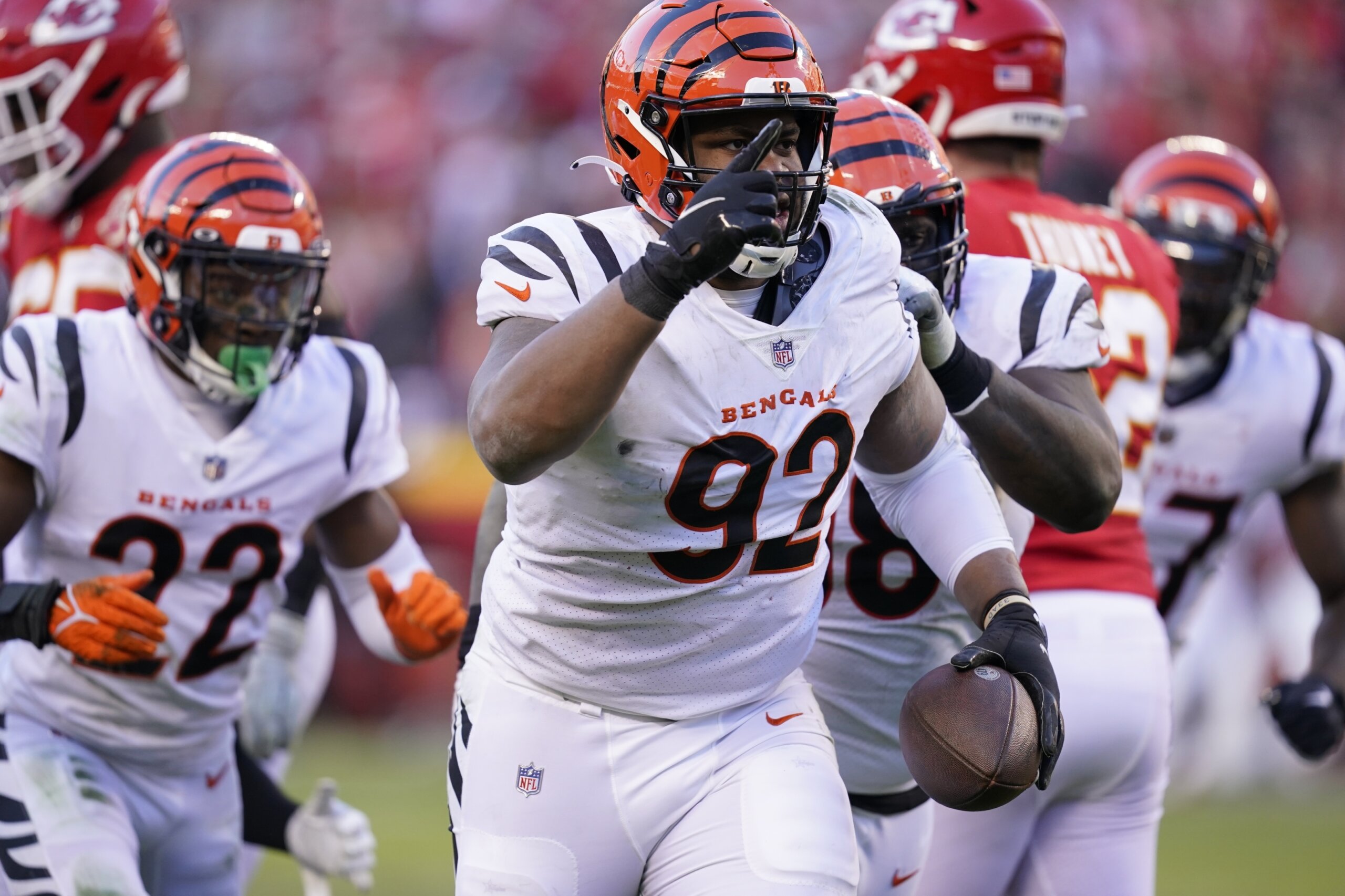 Bengals sign DT B.J. Hill to 3year, 30 million deal WTOP News