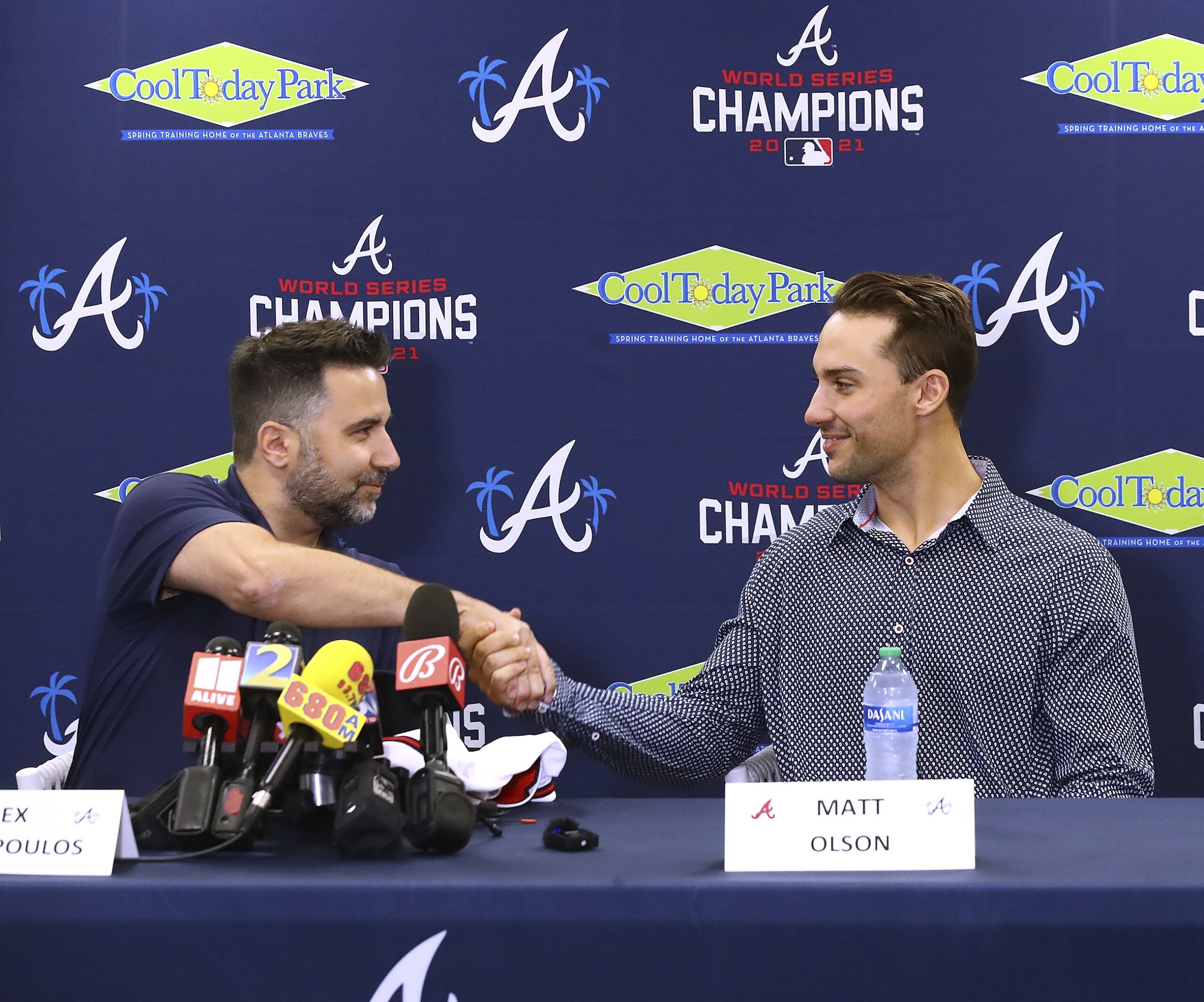 Atlanta Braves re-sign NLCS MVP Eddie Rosario to two-year, $18