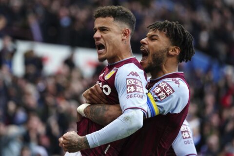 Ings, Coutinho star in Villa's 4-0 win over Southampton