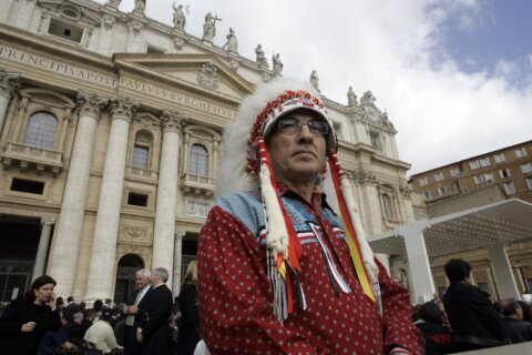 Canadian Indigenous leaders to meet pope over school abuse
