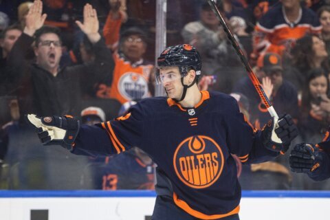 McLeod scores 2, Oilers top Arizona for 7 straight home wins