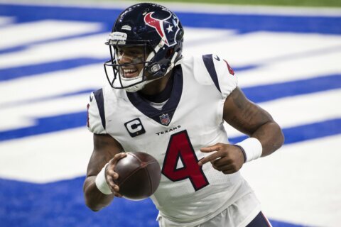 Deshaun Watson changes mind, QB accepts trade to join Browns