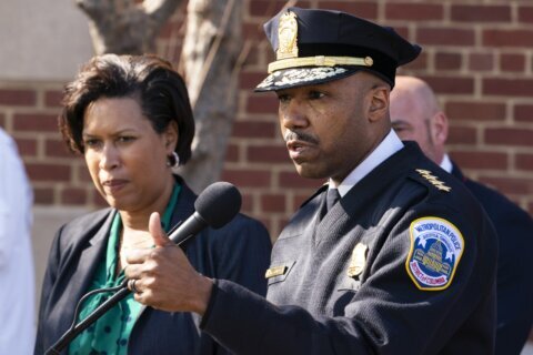 DC police chief cites slower response times in push to hire officers