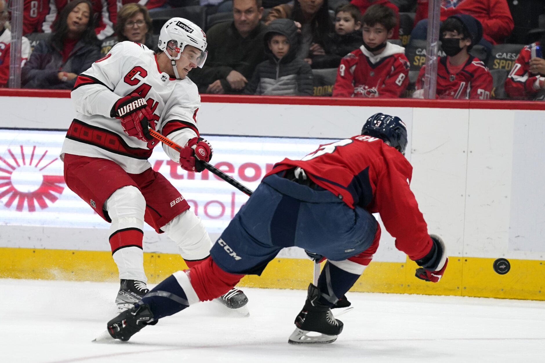 Hurricanes top Capitals 4-1 in Carolina's 1st outdoor game - Seattle Sports