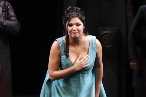 Anna Netrebko out of Met Opera over her support of Putin