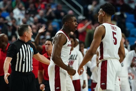 No. 4 Arkansas eliminates overall No. 1 seed Gonzaga 74-68 in the Sweet 16