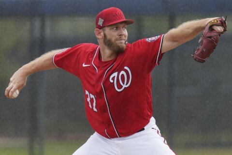 Strasburg, Nats not pushing for a fast return as he recovers