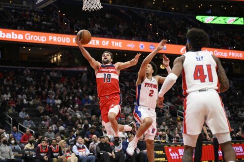 Wizards beat Pistons for 14th straight time at home, 116-113