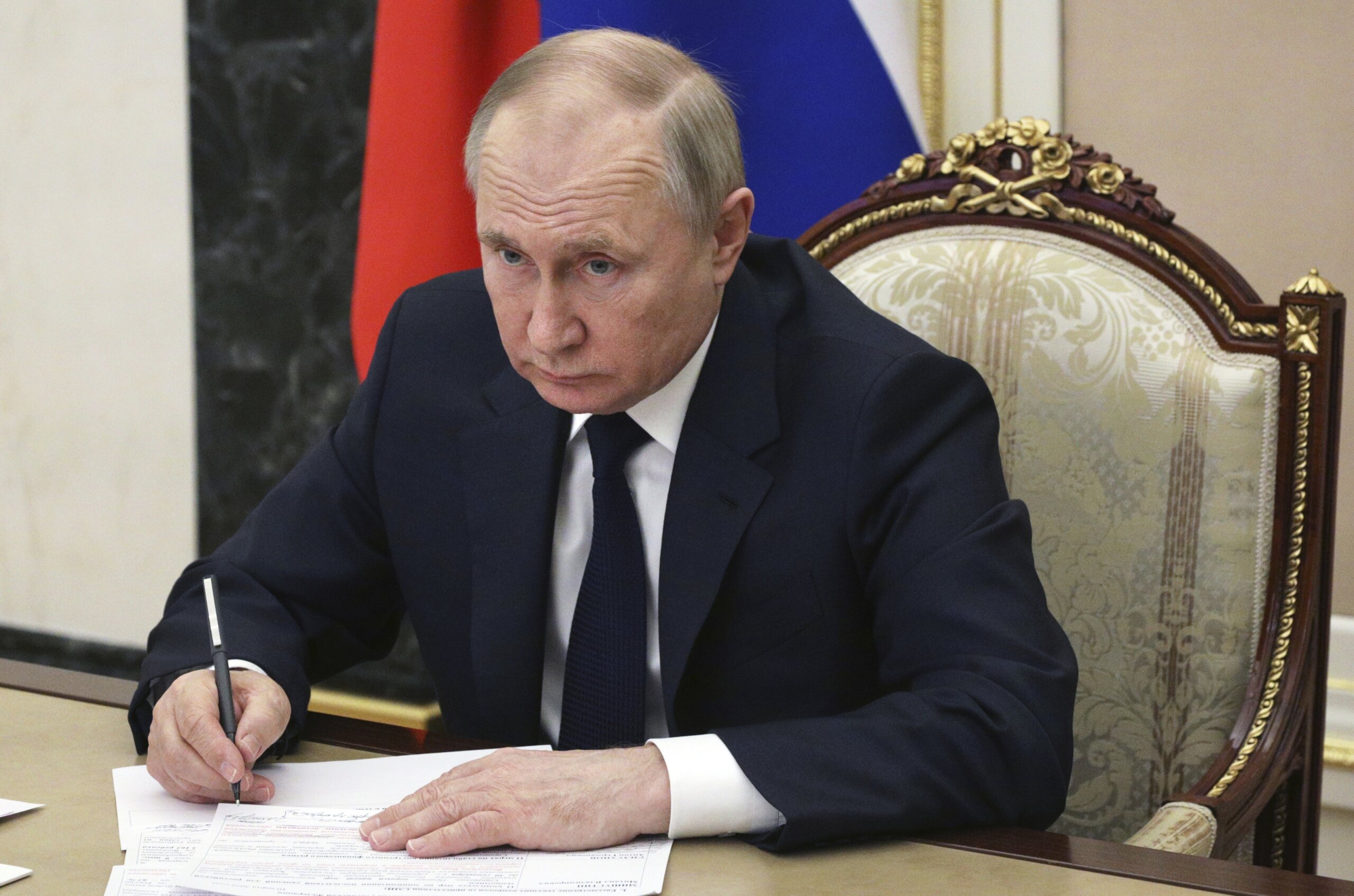 ASV un Ukraina pa kluso mēģina izlauzties cauri Putina propagandas burbulim