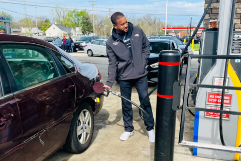 Virginia church group gives out free gas to area drivers