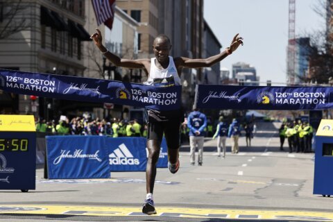 Chebet leads 1st Kenyan sweep in Boston Marathon since 2012