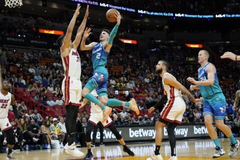 Herro scores 35, Heat beat Hornets 144-115 for 5th straight