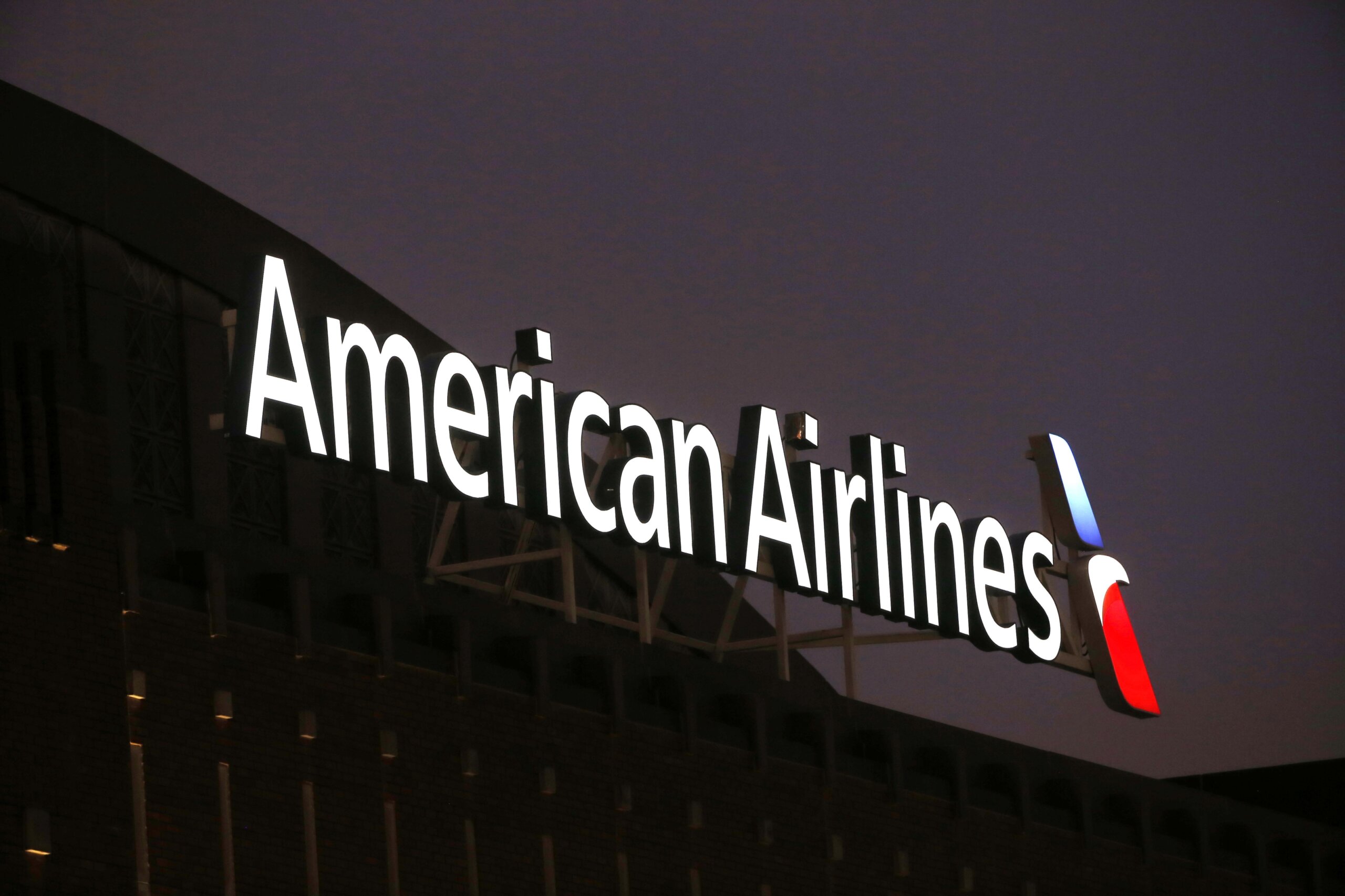 american-airlines-will-use-buses-for-hops-to-philadelphia-wtop-news