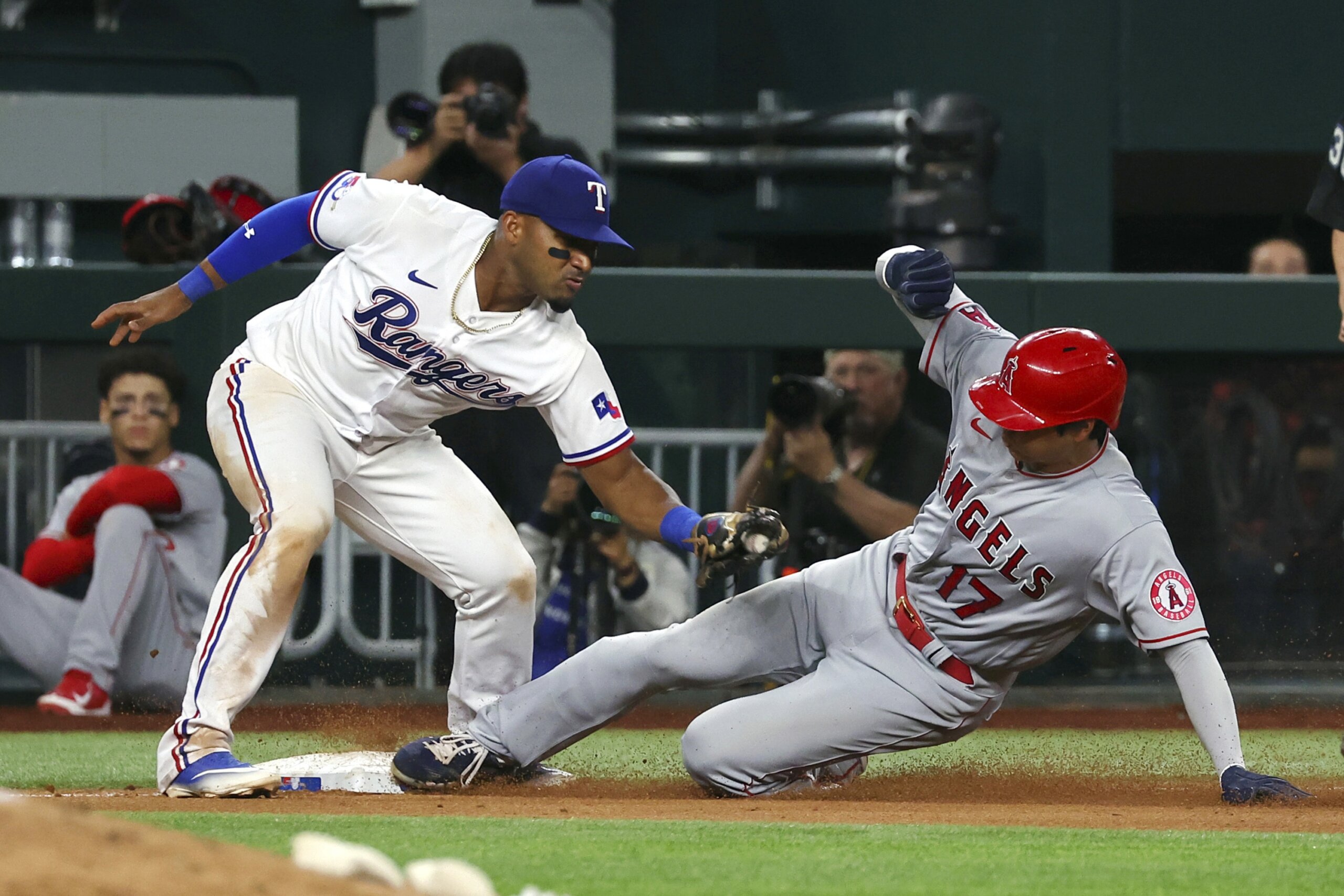 Home Runs by Trout, Walsh Power Angels Past Rangers 6-2
