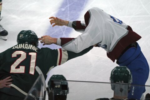 Wild beat Avalanche 4-1, earn home-ice in 1st round