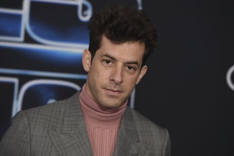 Mark Ronson will remember the DJ life in upcoming book
