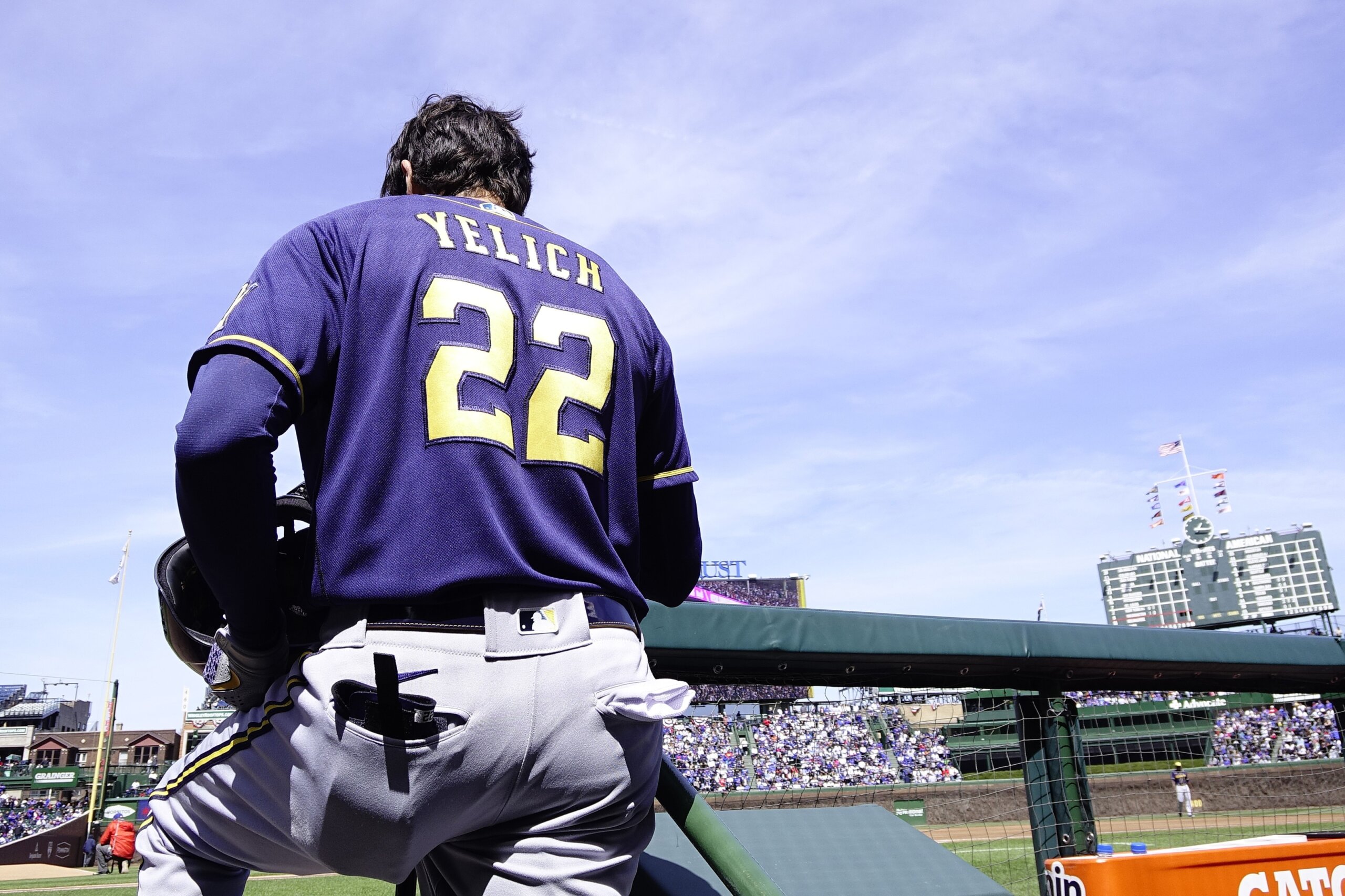 Yelich sends message to former high school's baseball team in