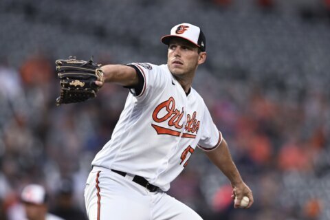 Orioles transfer Means to 60-day IL with sprained elbow