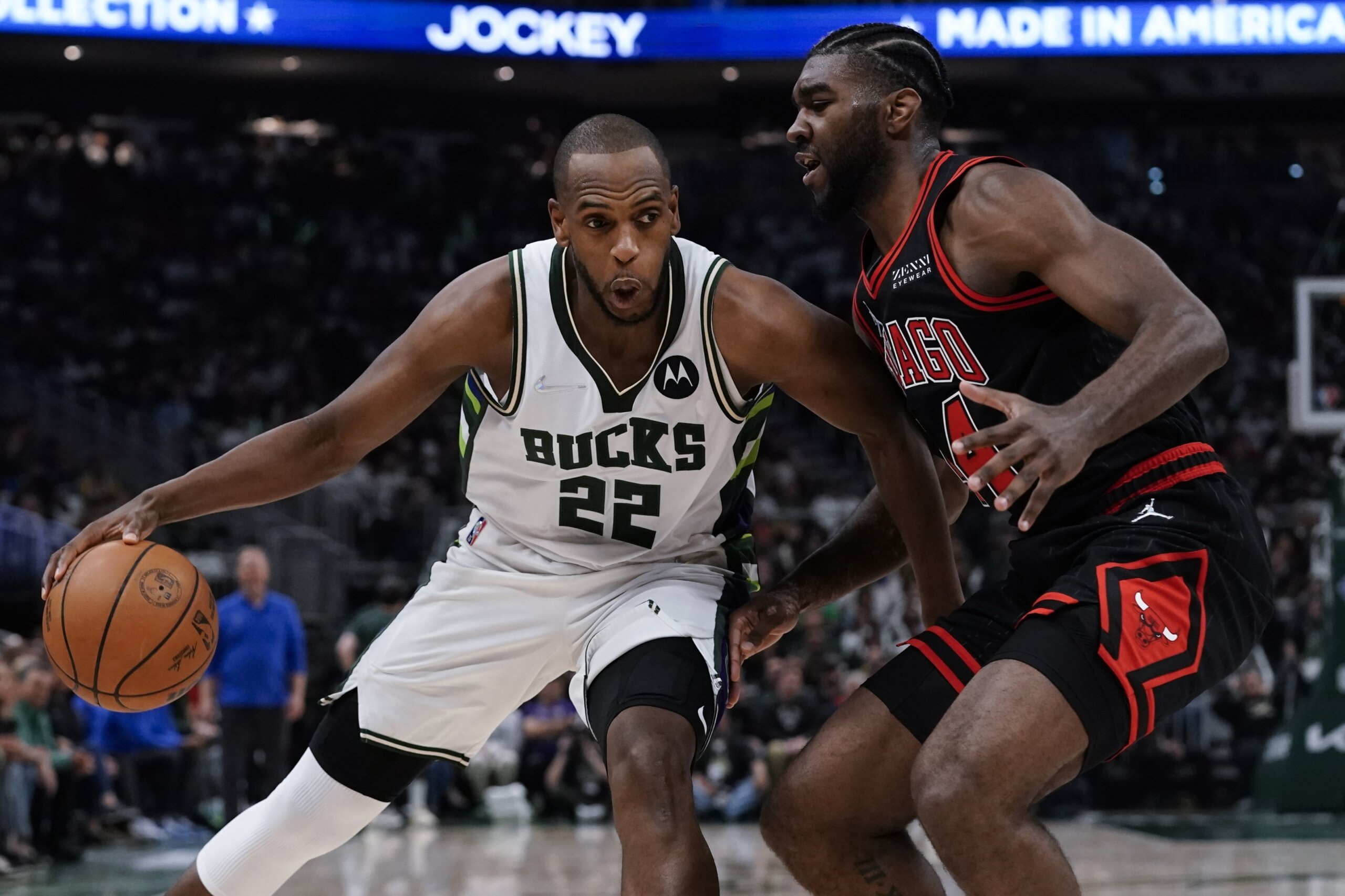 Middleton hopes to return in 2 weeks from sprained knee WTOP News