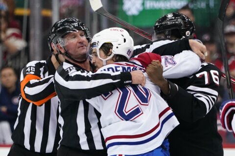 Canadiens beat Devils 7-4 for 2nd win in 3 games