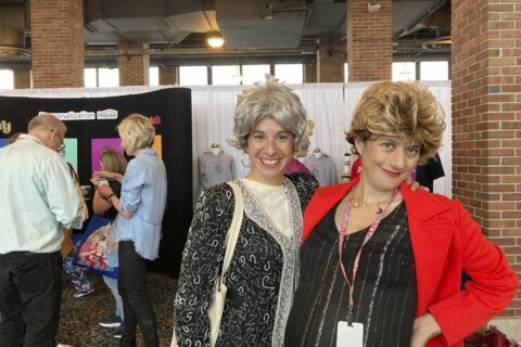 ‘Golden Girls’ shows little age at inaugural fan convention
