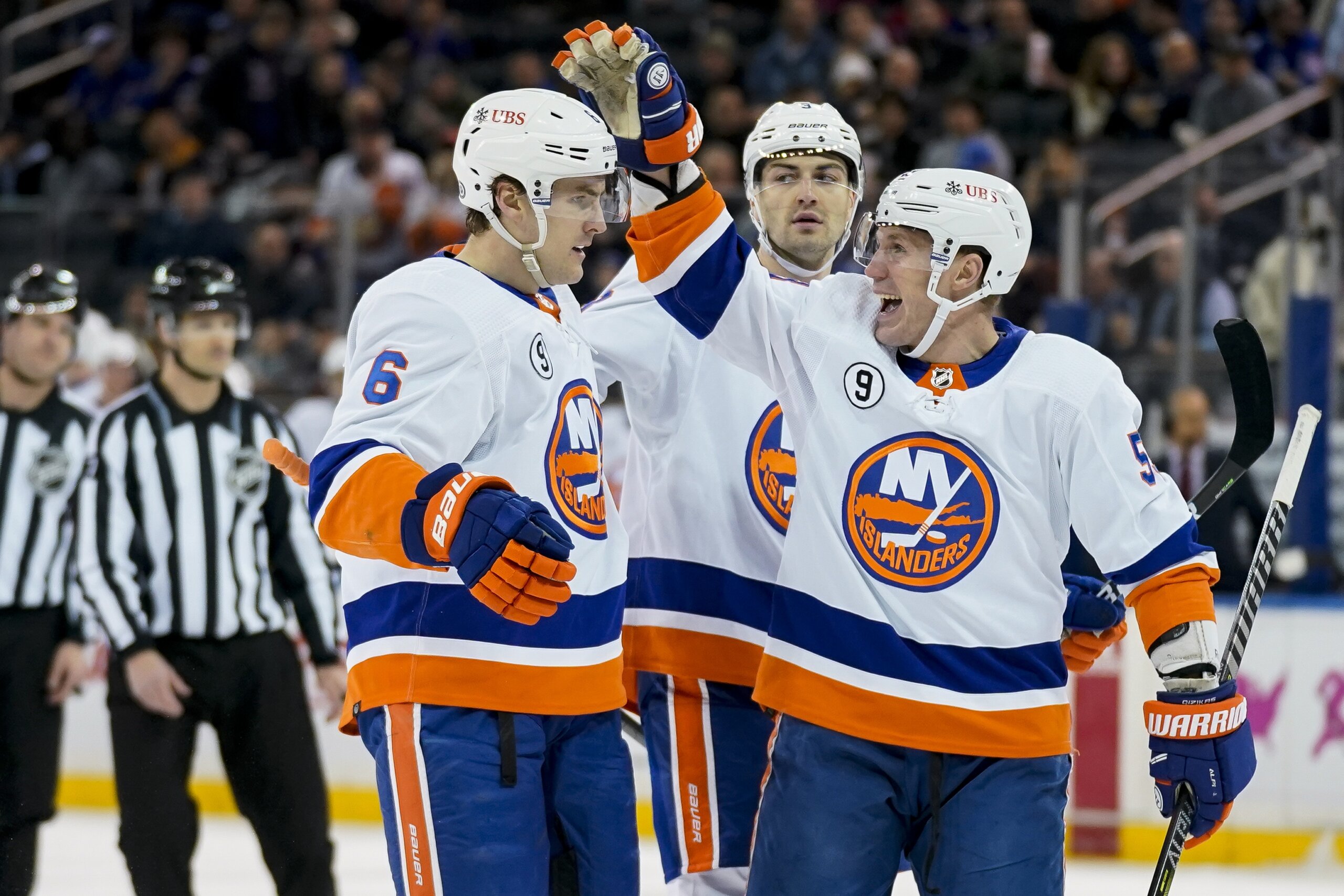 Barzal, Varlamov help Islanders beat rival Rangers 3-0 - WTOP News