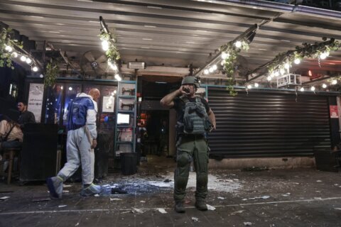 Palestinian kills 2, wounds several in Tel Aviv shooting