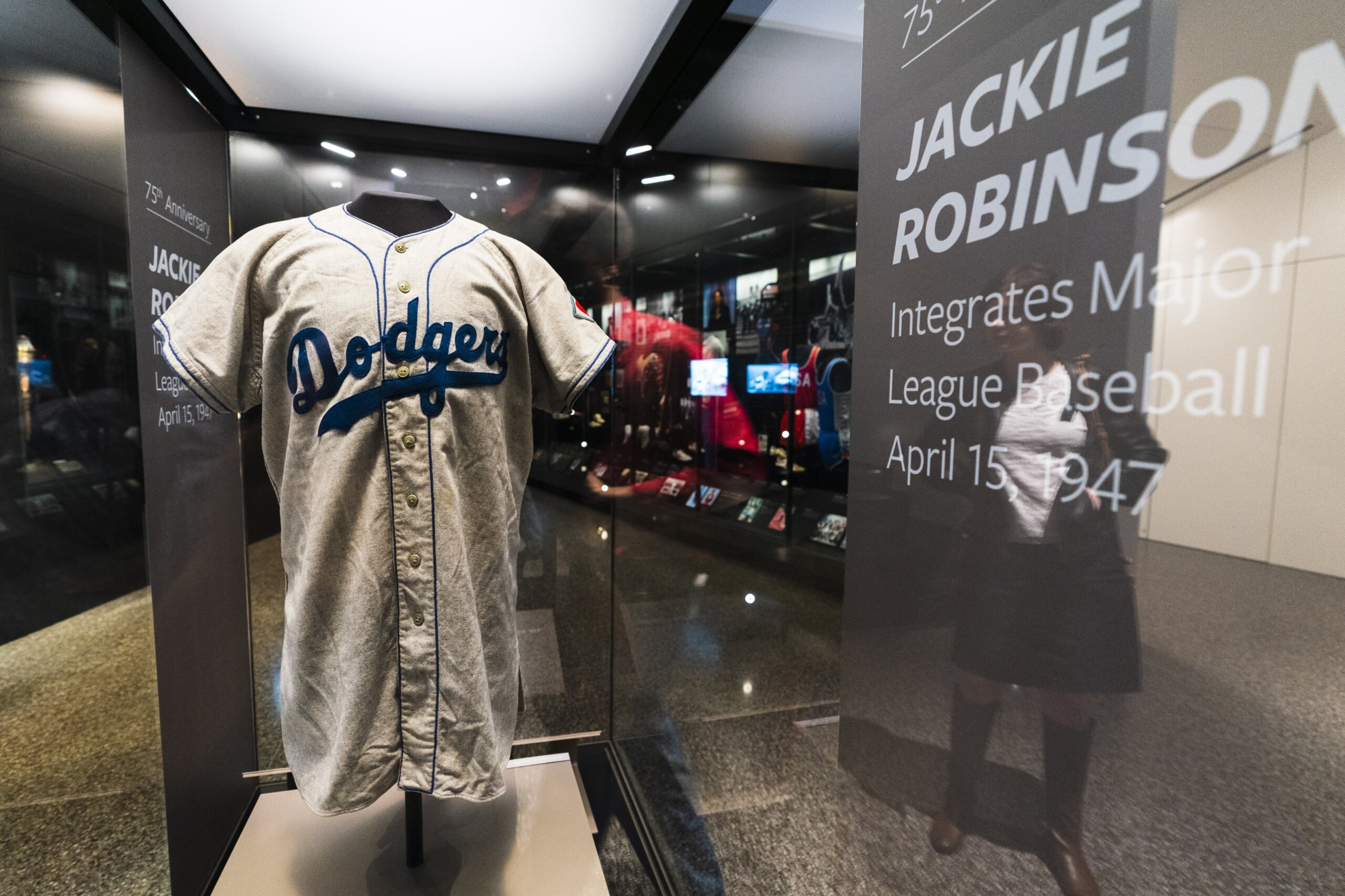 New DC exhibit celebrates 75 years since Jackie Robinson's integration of  MLB - WTOP News