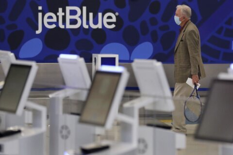JetBlue sees return to profitability delayed by flight woes