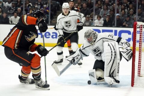 LA Kings close in on playoff spot with 2-1 win over Ducks