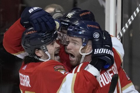 Huberdeau, Panthers rally from 4 down, beat Leafs 7-6 in OT
