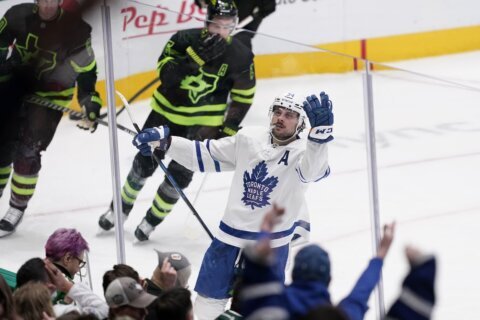 Auston Matthews sets Maple Leafs season record with 56 goals