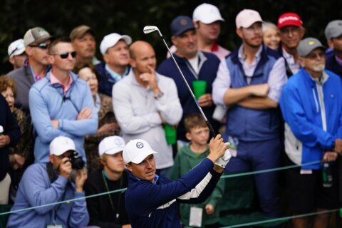 Disconnected: Some Masters fans ‘jonesing’ for their phones
