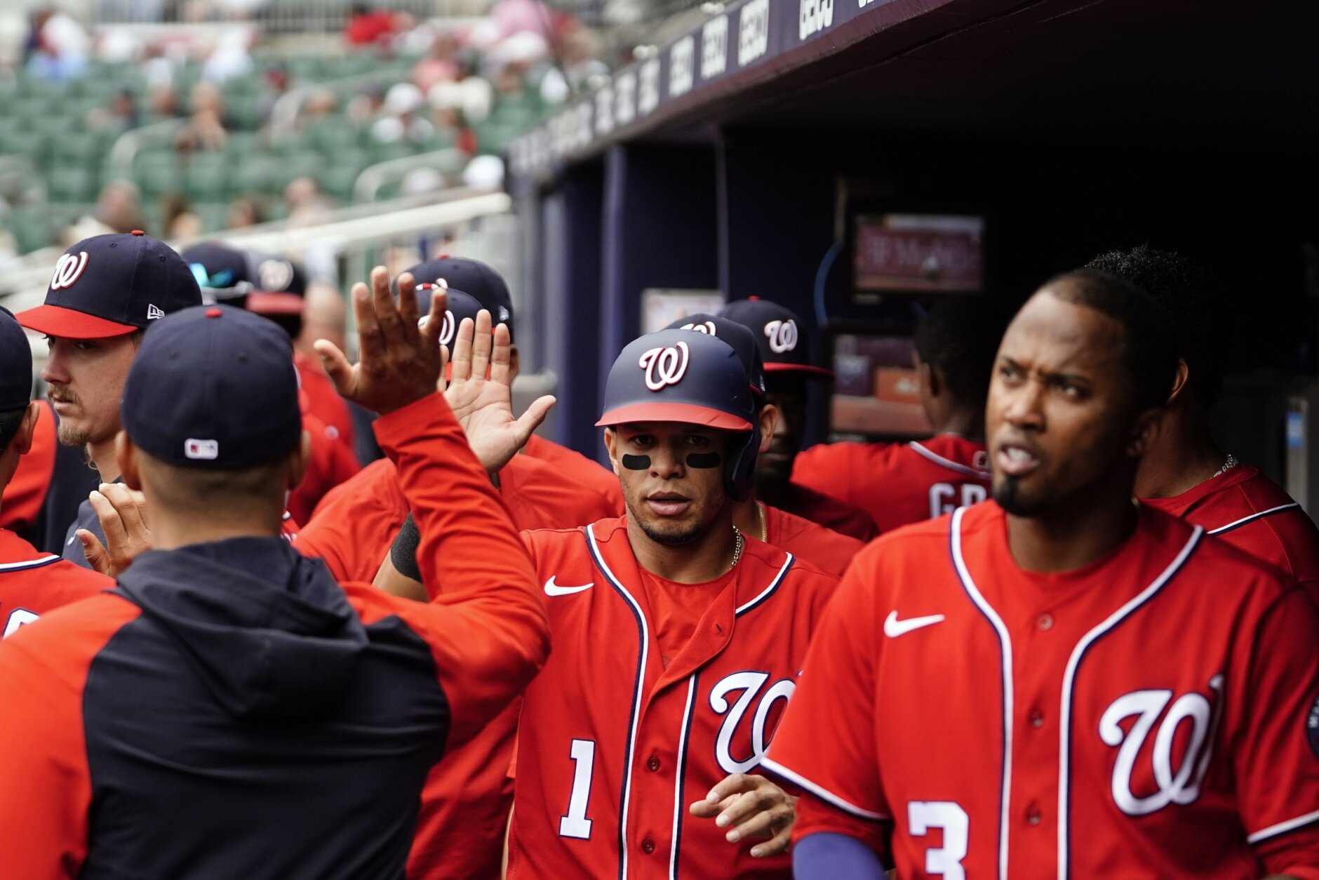 Soto youngest to steal 3 bases, Nats beat Braves 7-1 - WTOP News