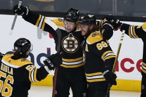 Pastrnak scores 39th goal in Bruins’ 3-1 win over Rangers