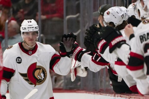 Tim Stützle leads Ottawa Senators past Detroit Red Wings 4-1