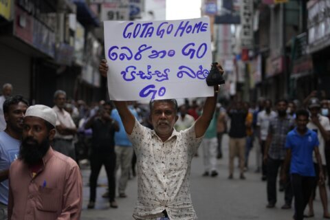 Workers strike to pressure Sri Lankan president to step down