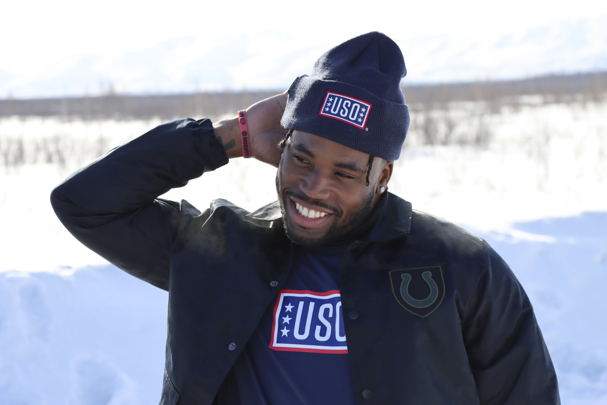 USO Tour for NFLers includes ice fishing, moose sighting - WTOP News