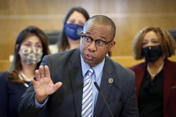 Virus_Outbreak-School_Budgets_01038