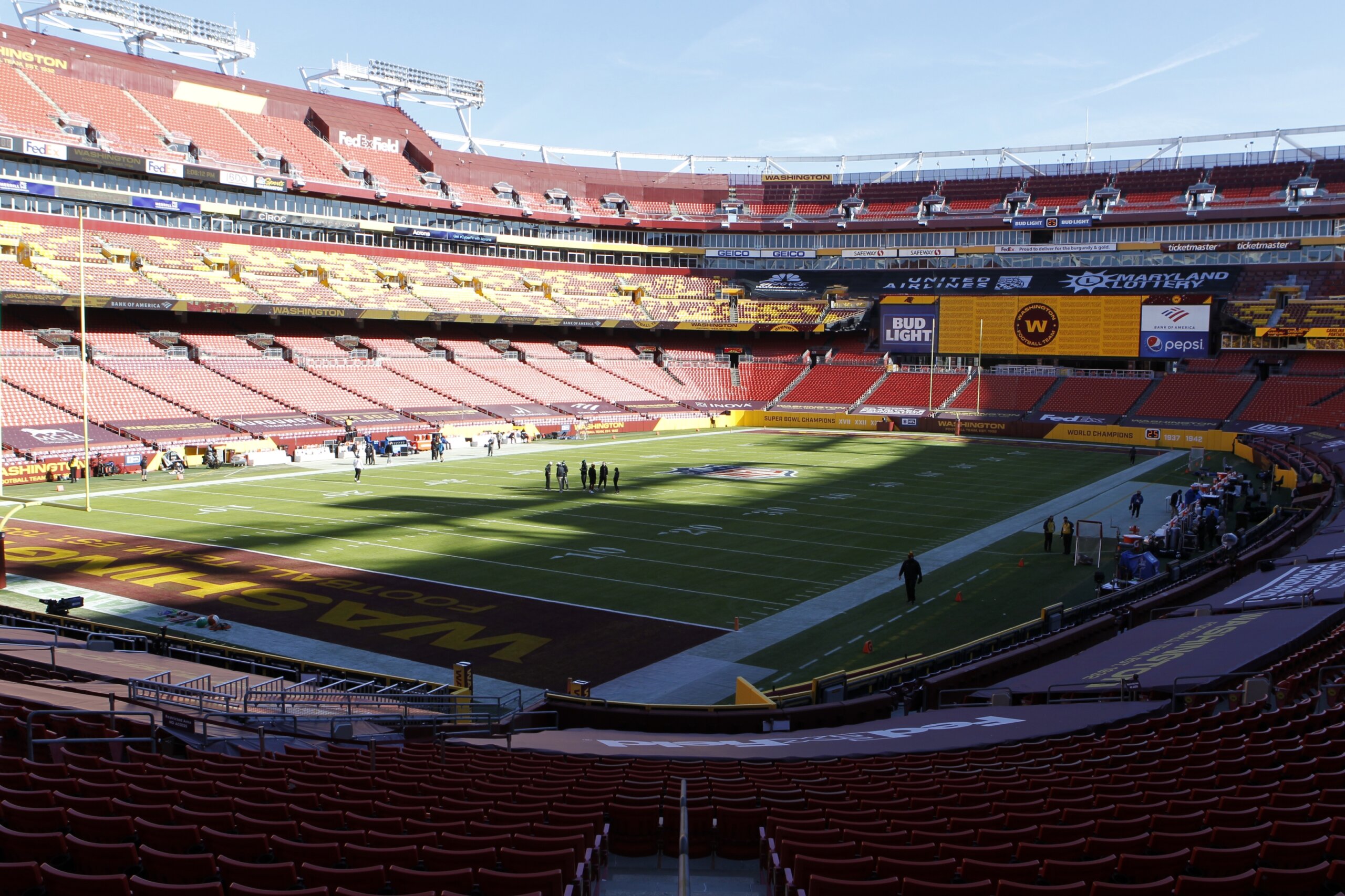 Washington Football Team opens FedEx Field to limited number of fans - WTOP  News