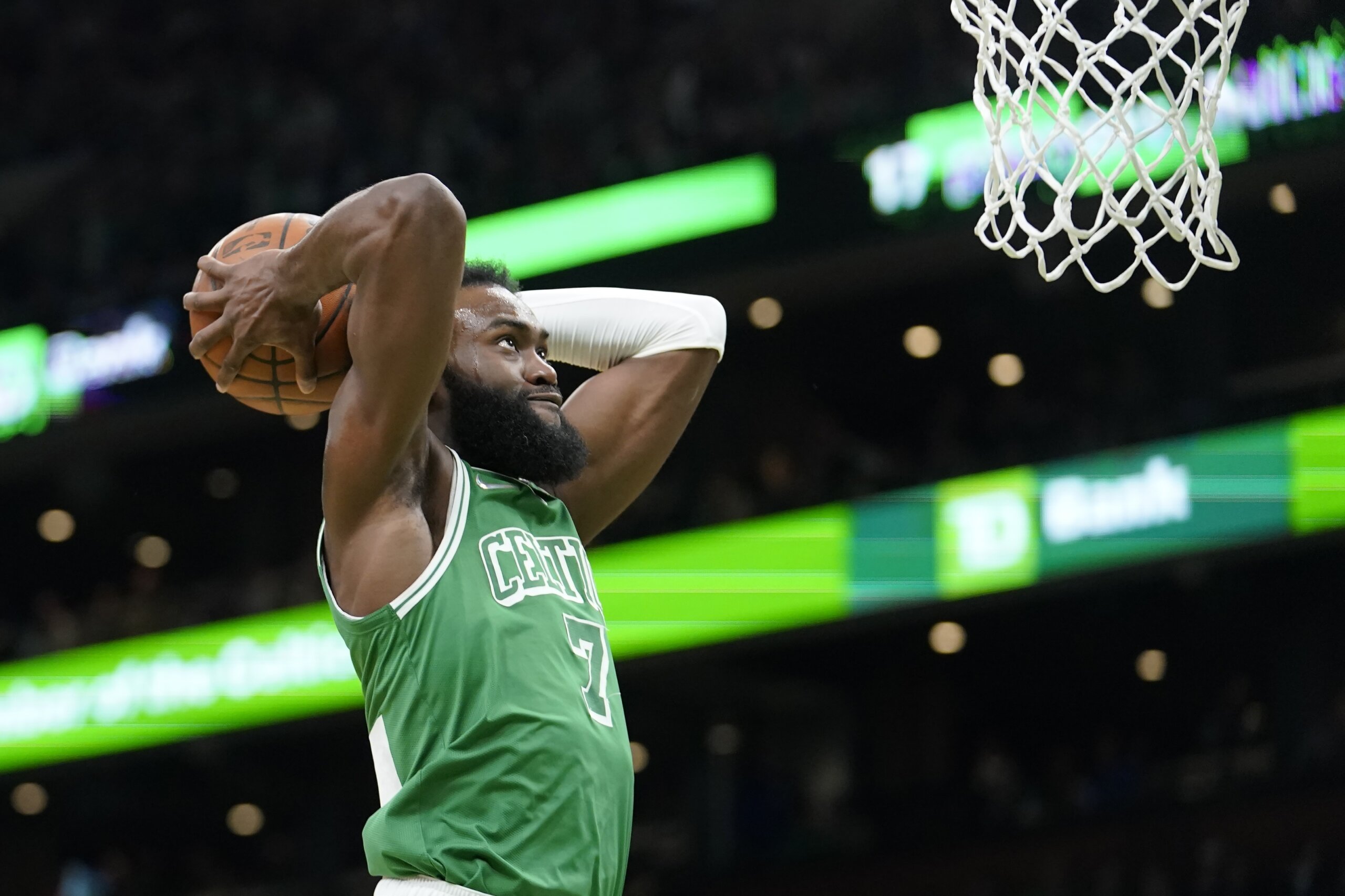 Jaylen Brown Scores 32 Points; Celtics Rout Wizards 144-102 - WTOP News