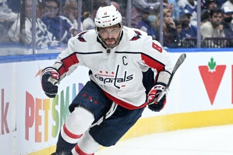 Alex Ovechkin remembers Mike Bossy as he chases him in NHL record books