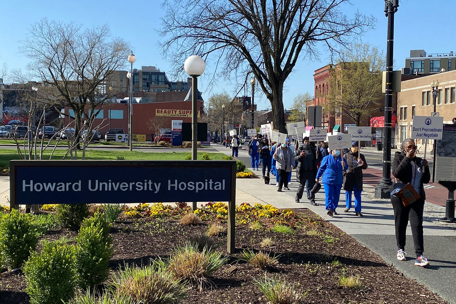 Howard University Hospital Workers Kick Off One day Strike WTOP News