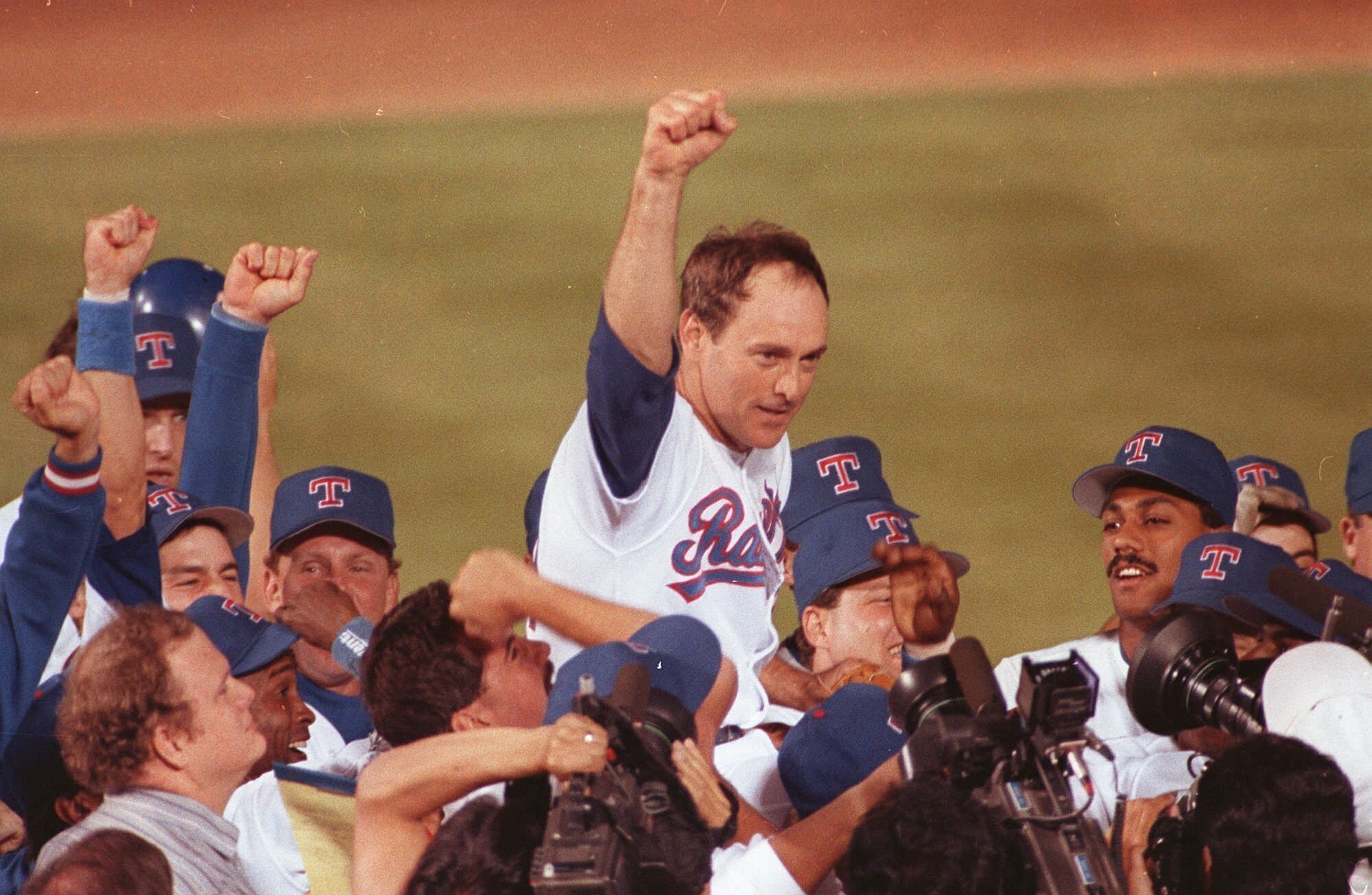 Nolan Ryan pitches the Mets to the World Series 