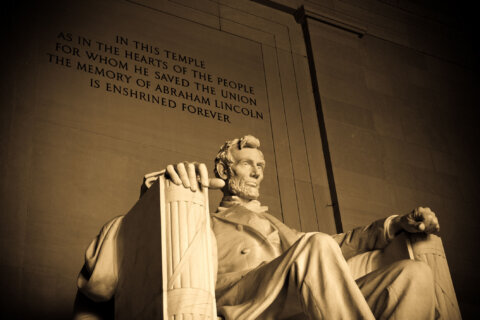 DC to celebrate Lincoln Memorial centennial all month