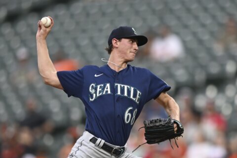 Kirby earns first career win as Mariners blank Orioles 10-0