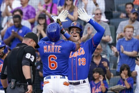 Canha has 4 of Mets’ 17 hits to rout Nats, 5th win in row